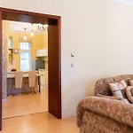 Kings Retreat Royal In