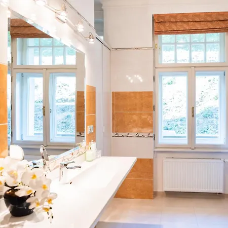 Kings Retreat Royal In Appartement Karlovy Vary