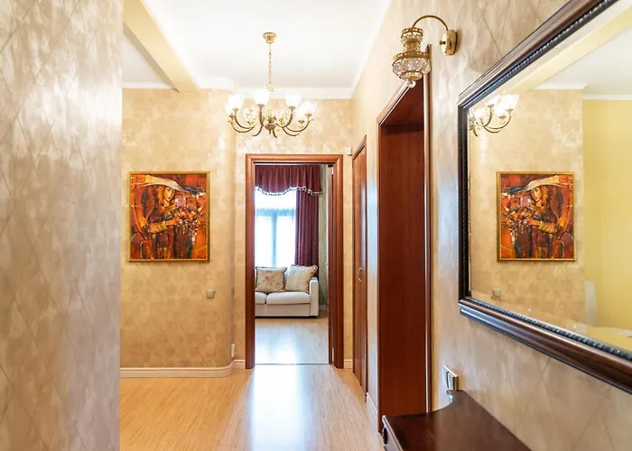 Апартаменты Kings Retreat Royal In